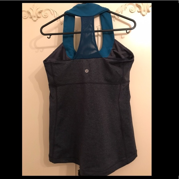 LULULEMON top - Picture 2 of 5